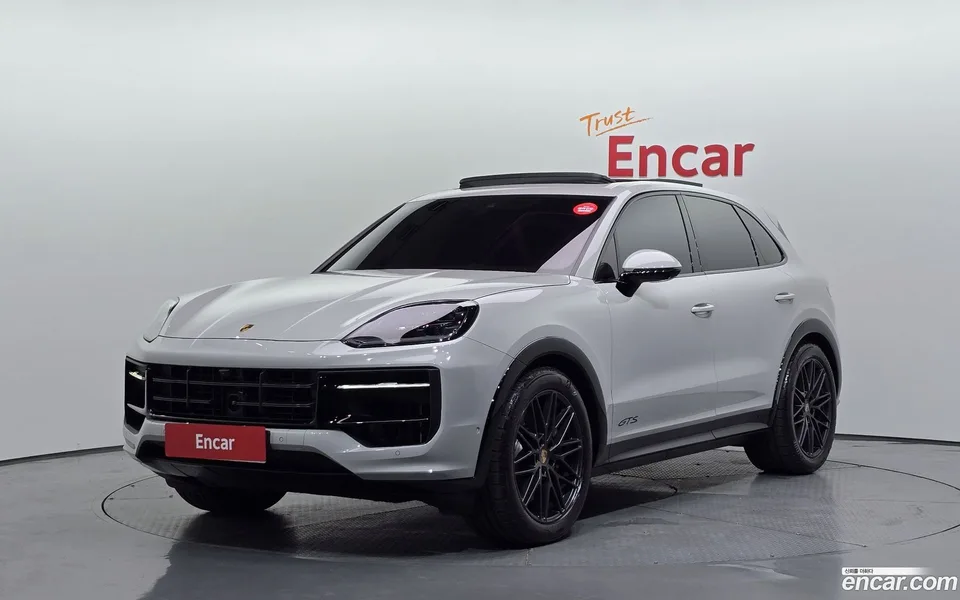 Porsche Cayenne 4.0 GTS 2025 — photo 1, buy with delivery to Moscow