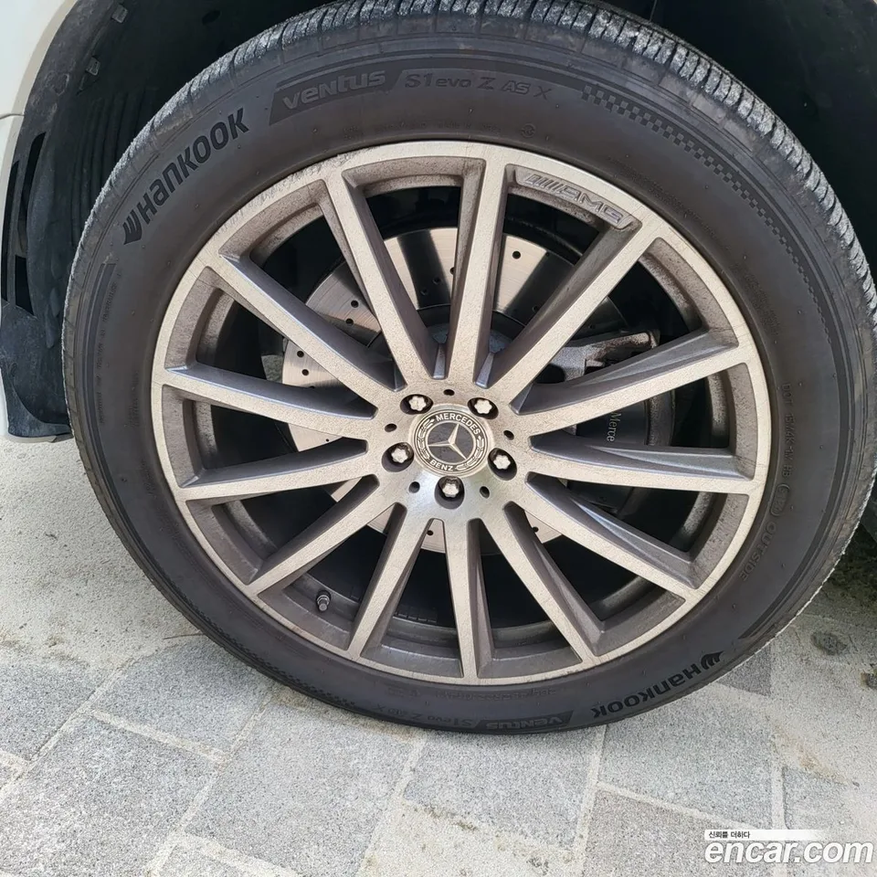 Mercedes-Benz GLS-Class GLS400d 4MATIC 2023 — thumbnail 5