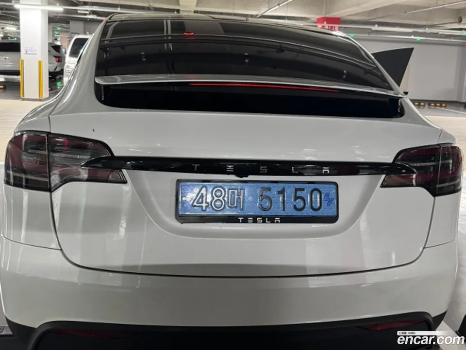 Tesla Model X AWD 2024 — thumbnail 4