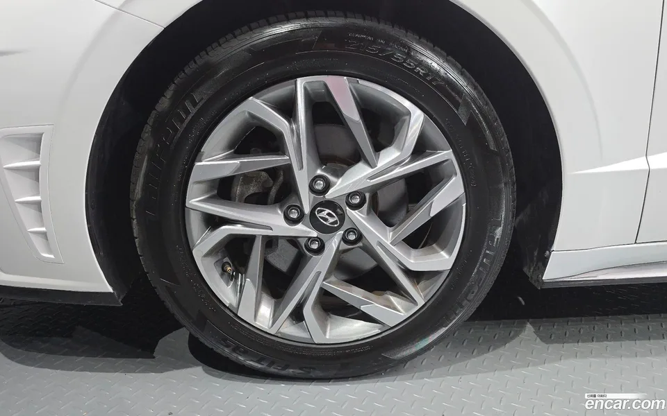 Hyundai Sonata 2.0 2022 — thumbnail 2