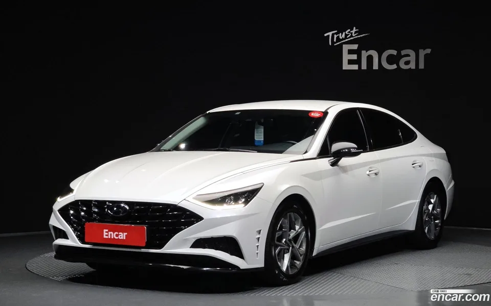 Hyundai Sonata 2.0 2022 — photo 1, buy with delivery to Moscow