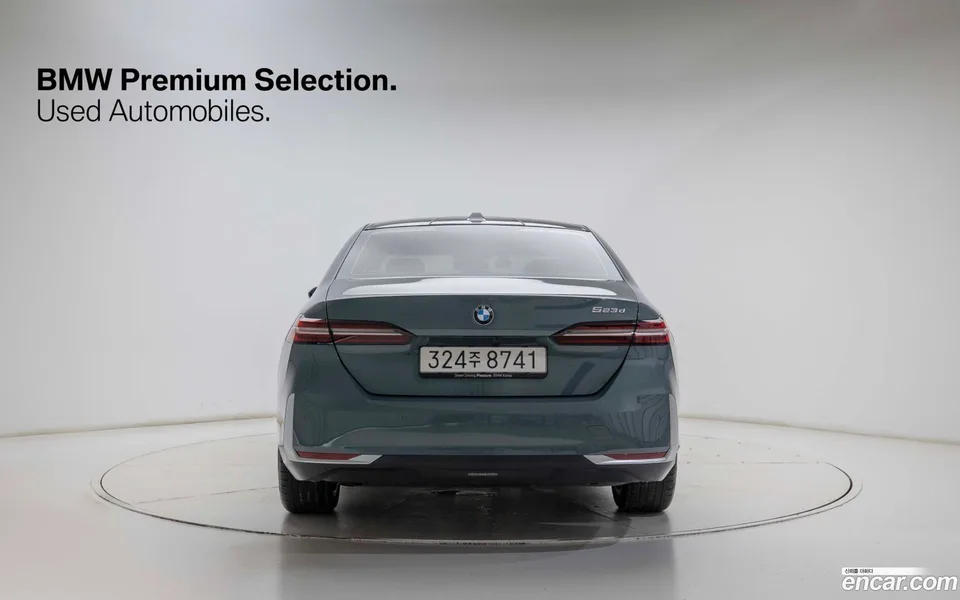 BMW 5 Series 523d 2025 — thumbnail 3