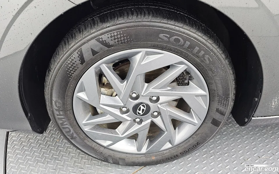 Hyundai Avante CN7 Hybrid 2024 — thumbnail 5