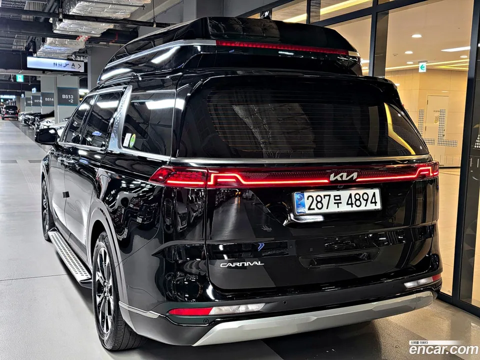 Kia Carnival 9 2022 — thumbnail 4