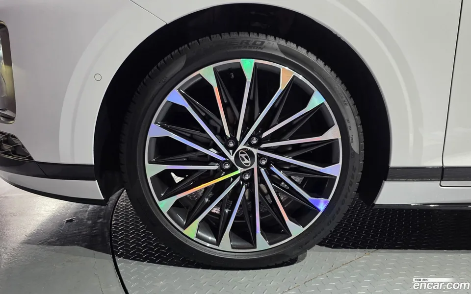 Hyundai Grandeur Hybrid 2023 — thumbnail 2