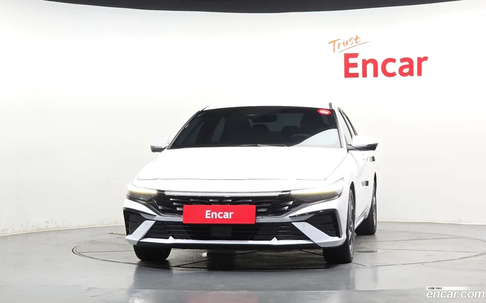 Hyundai Avante CN7 Hybrid 2025 — thumbnail 3