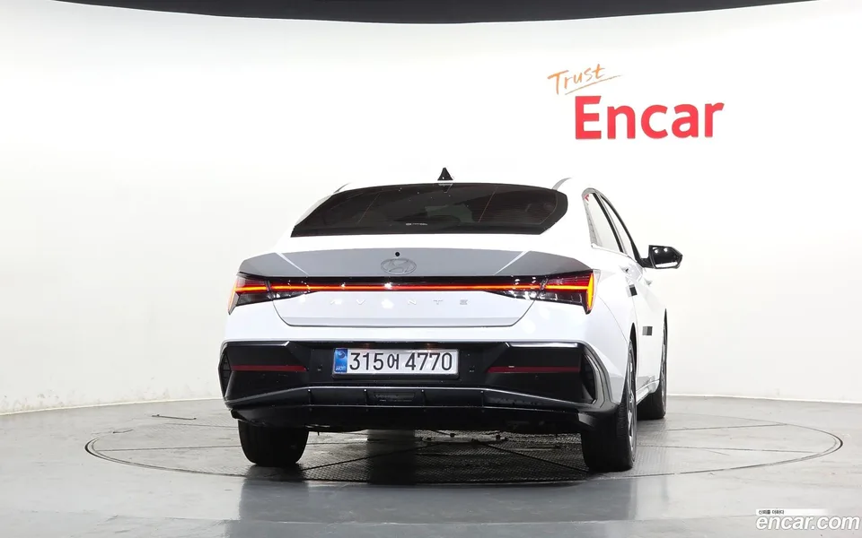 Hyundai Avante CN7 Hybrid 2025 — thumbnail 4