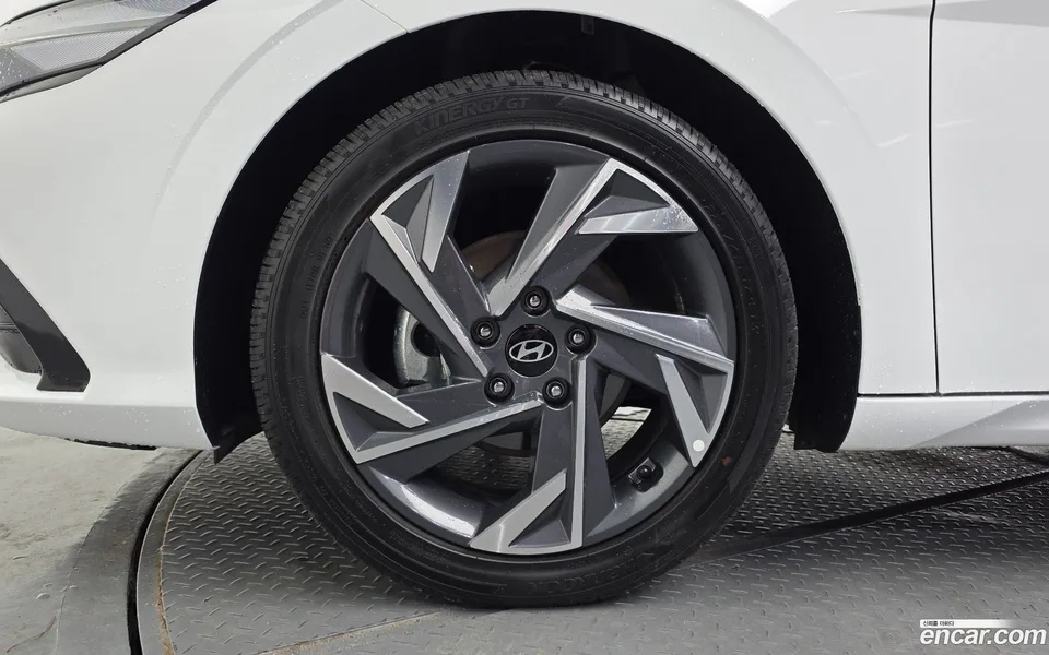 Hyundai Avante CN7 Hybrid 2025 — thumbnail 5