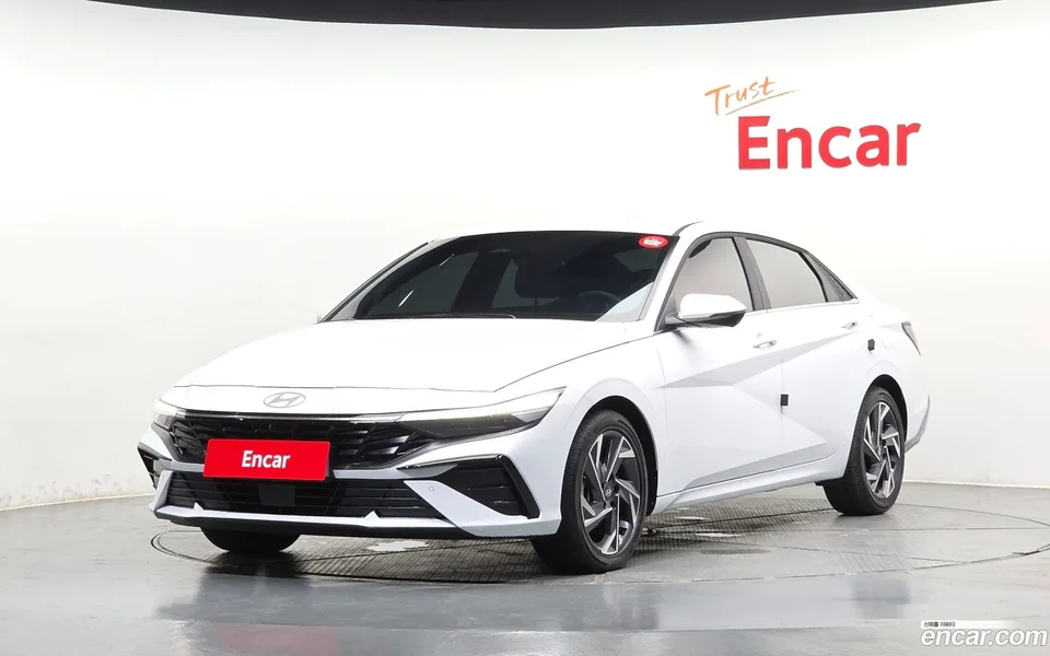 Hyundai Avante CN7 Hybrid 2025 — photo 1, buy with delivery to Moscow