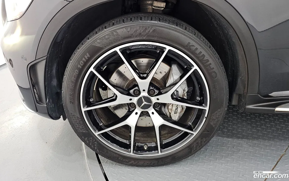 Mercedes-Benz GLC-Class AMG GLC43 4MATIC 2022 — thumbnail 2