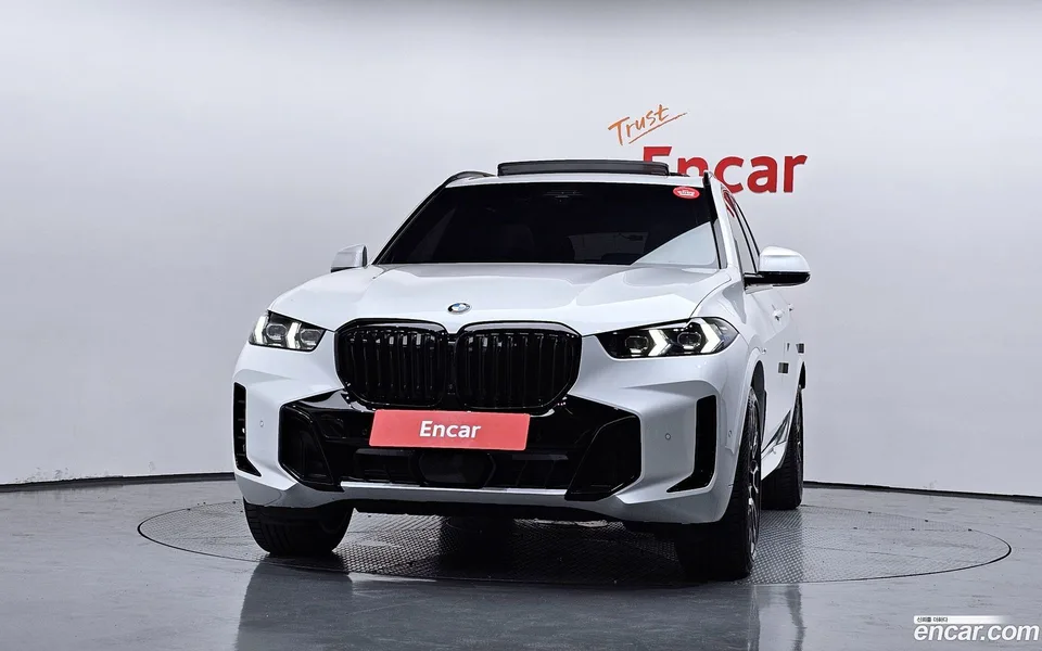 BMW X5 xDrive 40i M 2025 — thumbnail 3