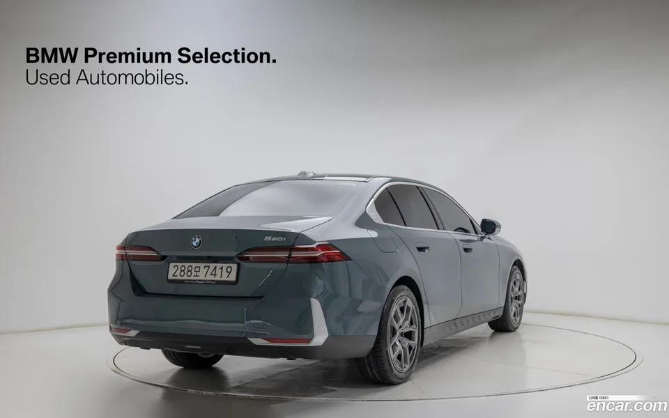 BMW 5 Series 520i 2026 — thumbnail 4