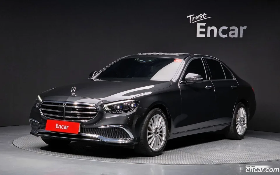 Mercedes-Benz E-Class E250 2022 — photo 1, buy with delivery to Moscow