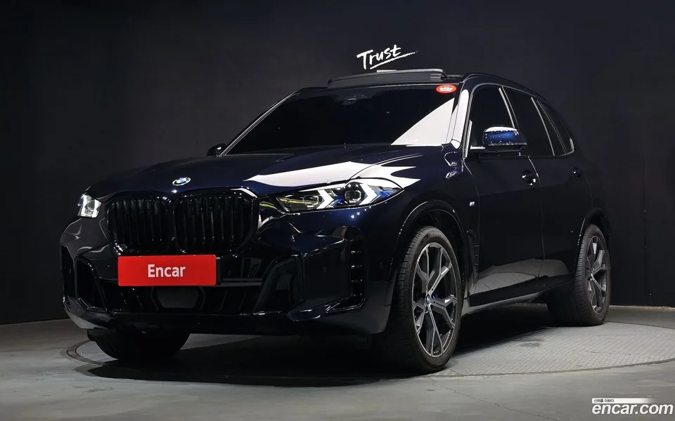 BMW X5 xDrive 30d M 2026 — photo 1, buy with delivery to Moscow
