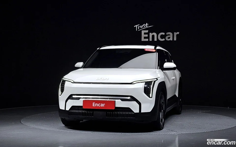 Kia EV3 2WD 2025 — thumbnail 3