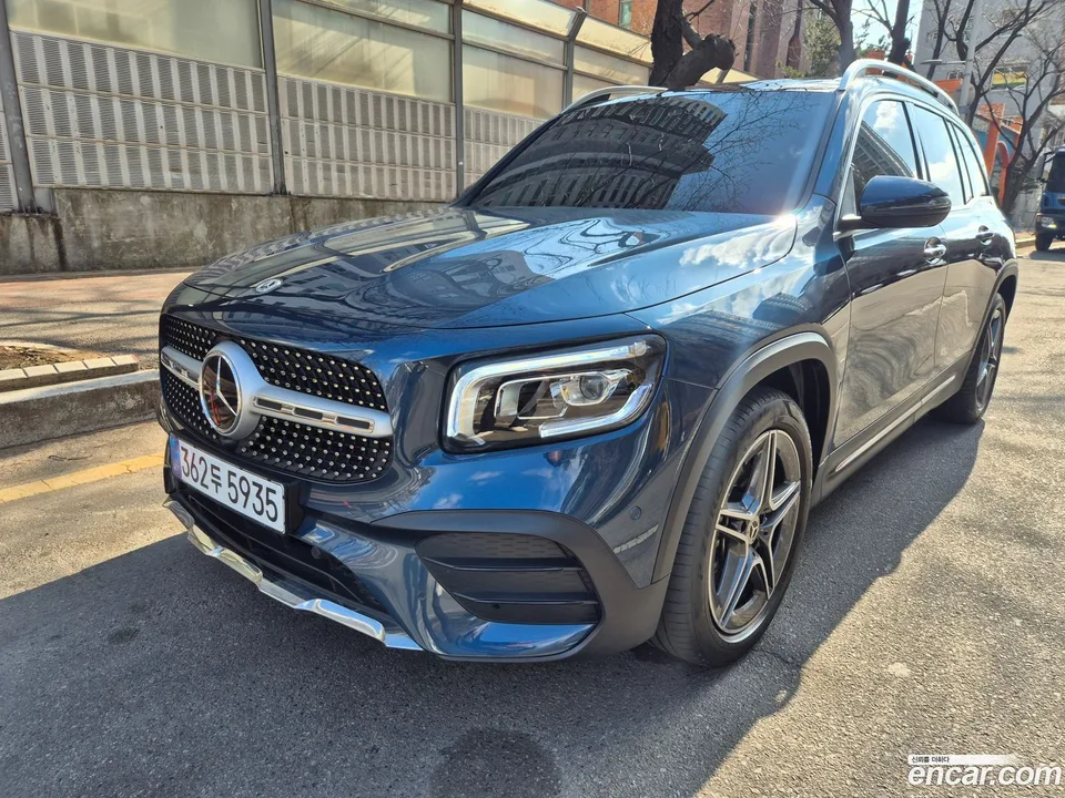 Mercedes-Benz GLB-Class GLB250 4MATIC 2023 — photo 1, buy with delivery to Moscow