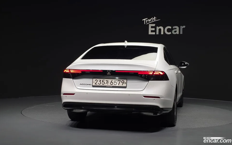 Honda Accord 1.5 2023 — thumbnail 4