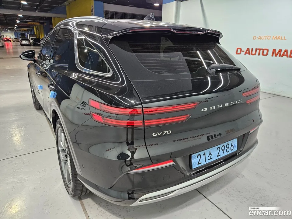 Genesis Electrified GV70 e-AWD 2022 — thumbnail 4