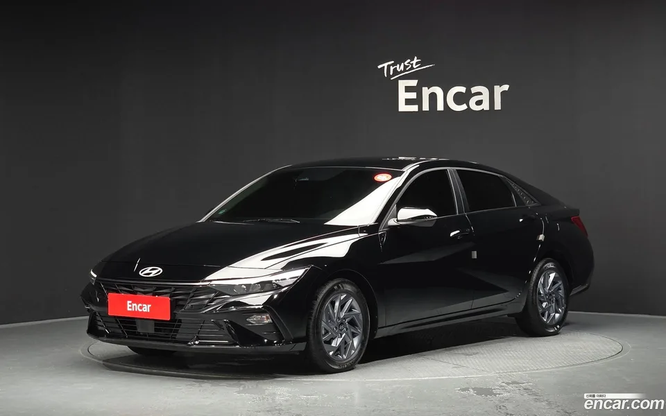 Hyundai Avante CN7 Hybrid 2025 — фото 1, купить с доставкой в Москву