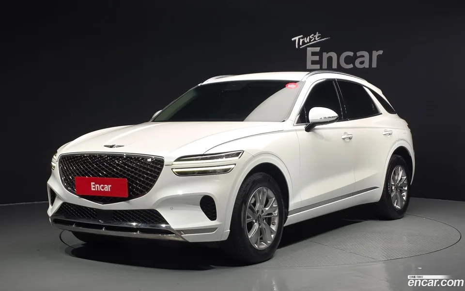 Genesis GV70 2.5T 2WD 2022 — photo 1, buy with delivery to Moscow