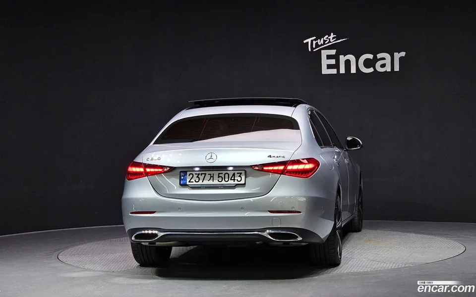 Mercedes-Benz C-Class C300 4MATIC 2023 — миниатюра 4
