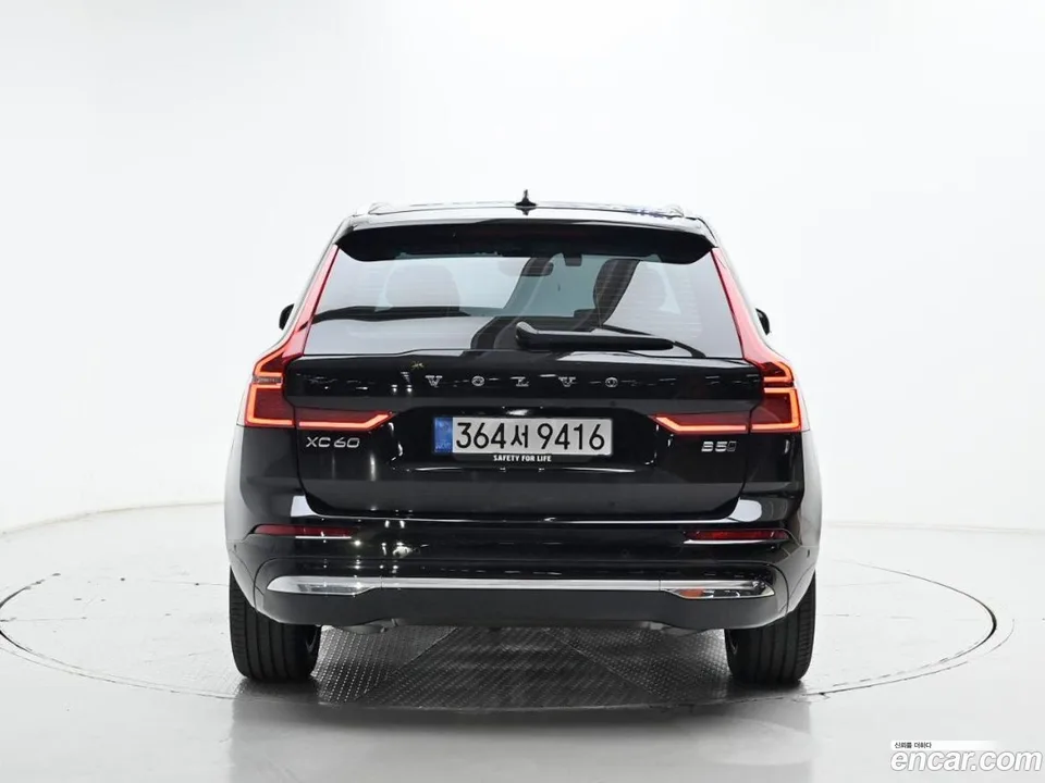 Volvo XC60 B5 2026 — thumbnail 4