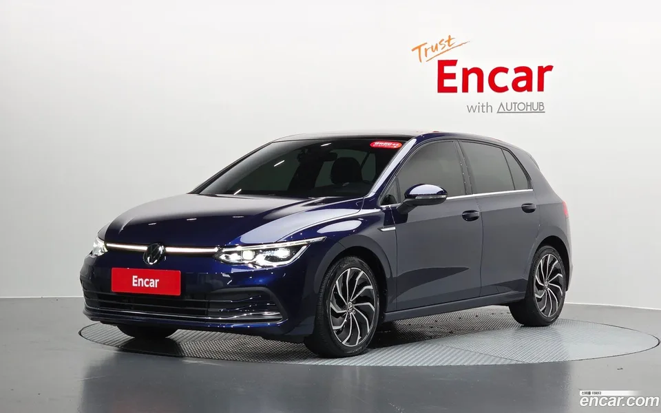Volkswagen Golf 2.0 TDI 2022 — photo 1, buy with delivery to Moscow
