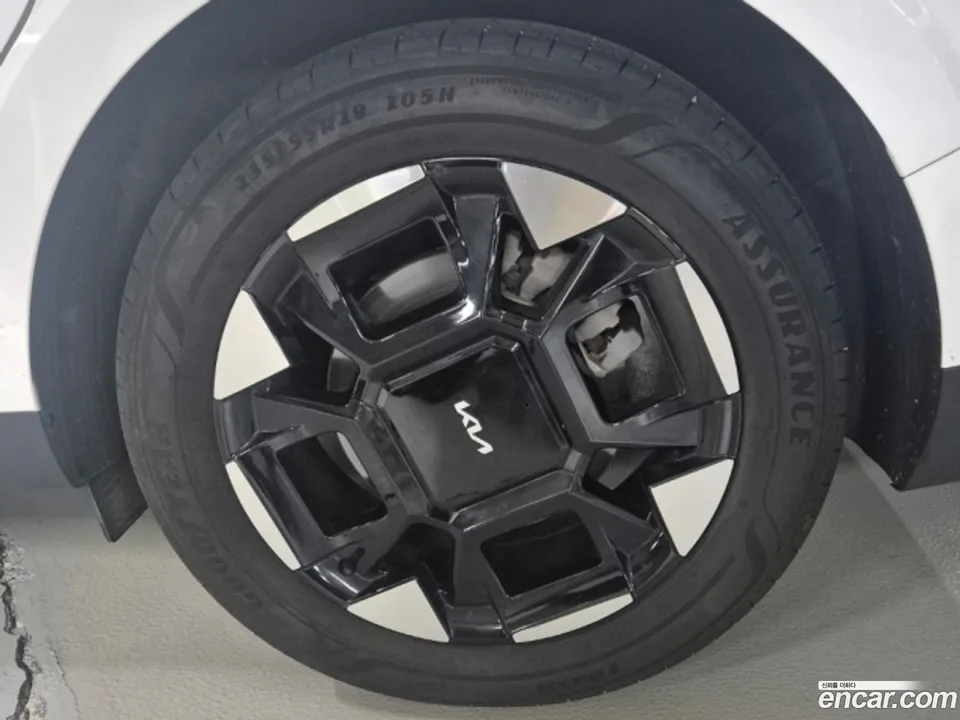 Kia Carnival 7 2025 — thumbnail 4