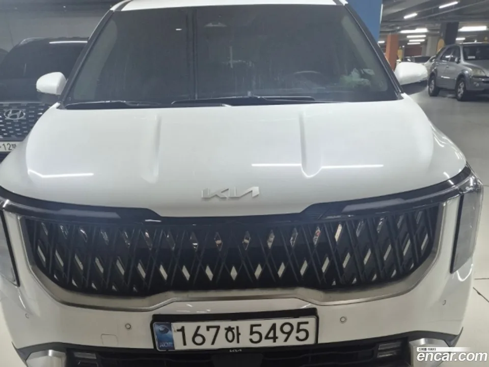 Kia Carnival 7 2025 — photo 1, buy with delivery to Moscow