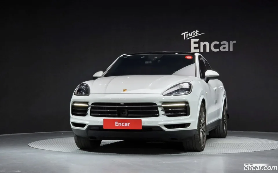 Porsche Cayenne 3.0 E- 2022 — thumbnail 3