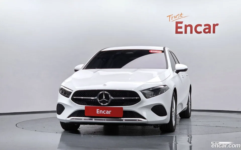 Mercedes-Benz A-Class A220 2026 — миниатюра 3