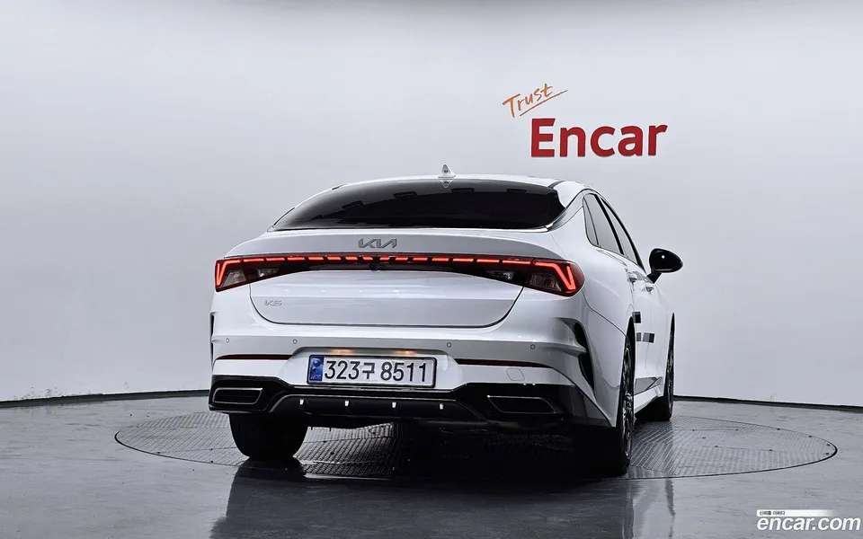Kia K5 2.0 2023 — thumbnail 4