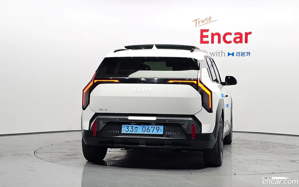 Kia EV3 2WD 2024 — thumbnail 4