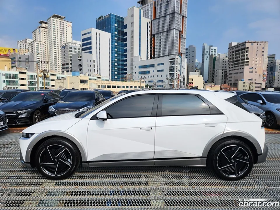 Hyundai Ioniq 5 2025 — thumbnail 3