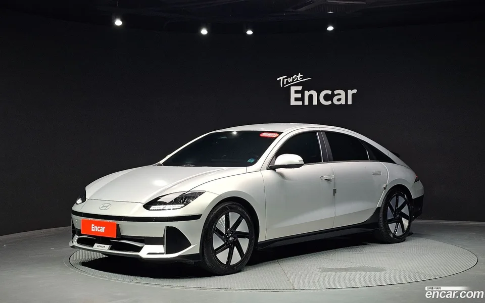 Hyundai Ioniq 6 2023 — photo 1, buy with delivery to Moscow