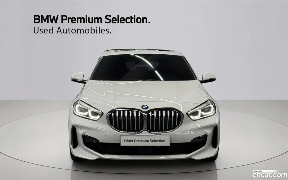 BMW 1 Series 120i M 2024 — thumbnail 3