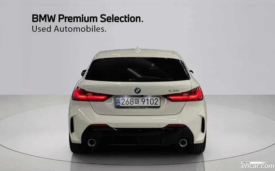 BMW 1 Series 120i M 2024 — thumbnail 4