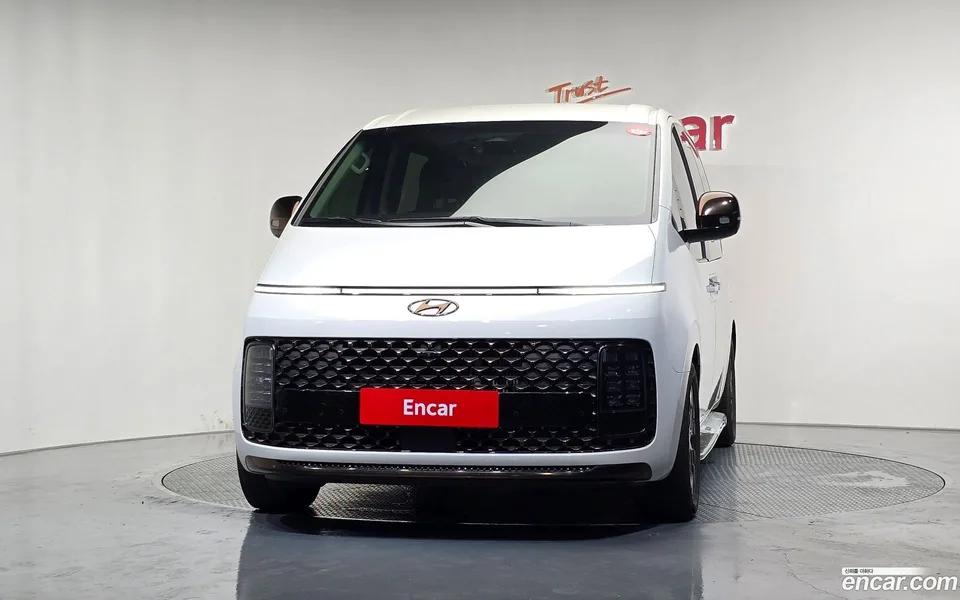 Hyundai Staria 4WD 9 2022 — thumbnail 3