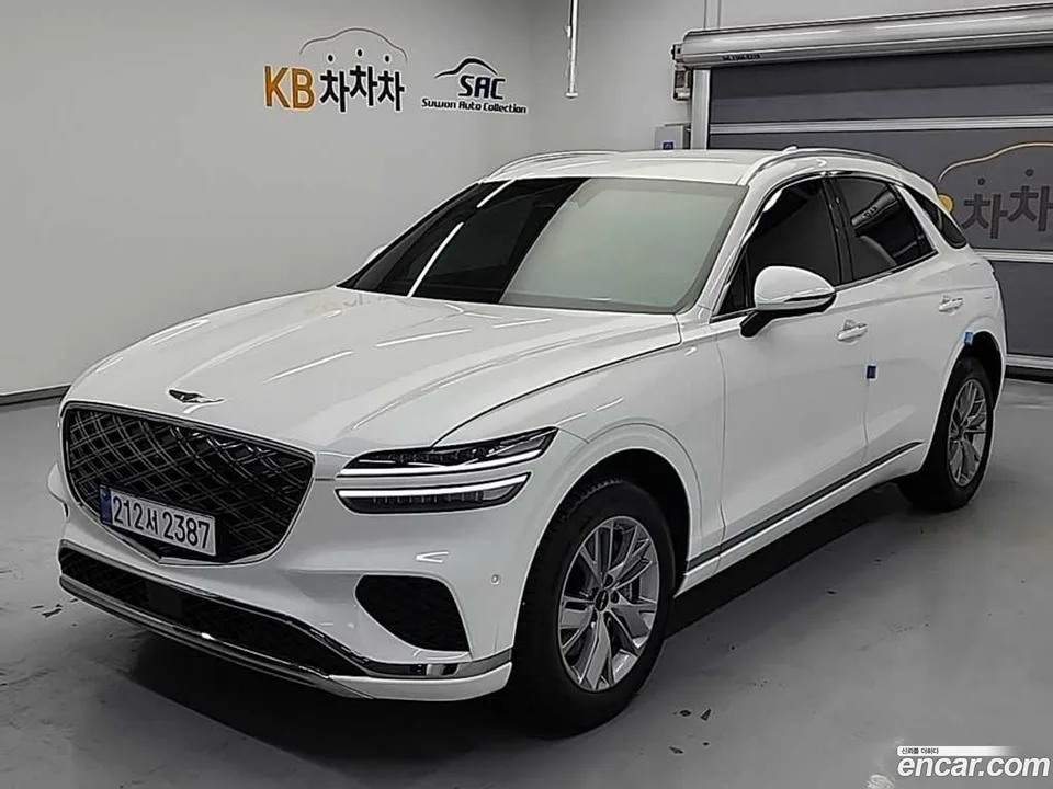Genesis GV70 2.5T 2WD 2024 — миниатюра 2