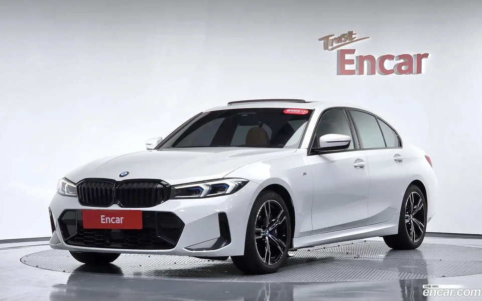 BMW 3 Series 320i M 2023 — photo 1, buy with delivery to Moscow
