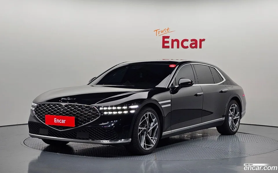 Genesis G90 3.5 AWD 2022 — photo 1, buy with delivery to Moscow