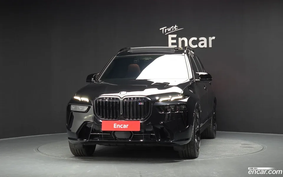 BMW X7 M60i xDrive M 6 2025 — миниатюра 3