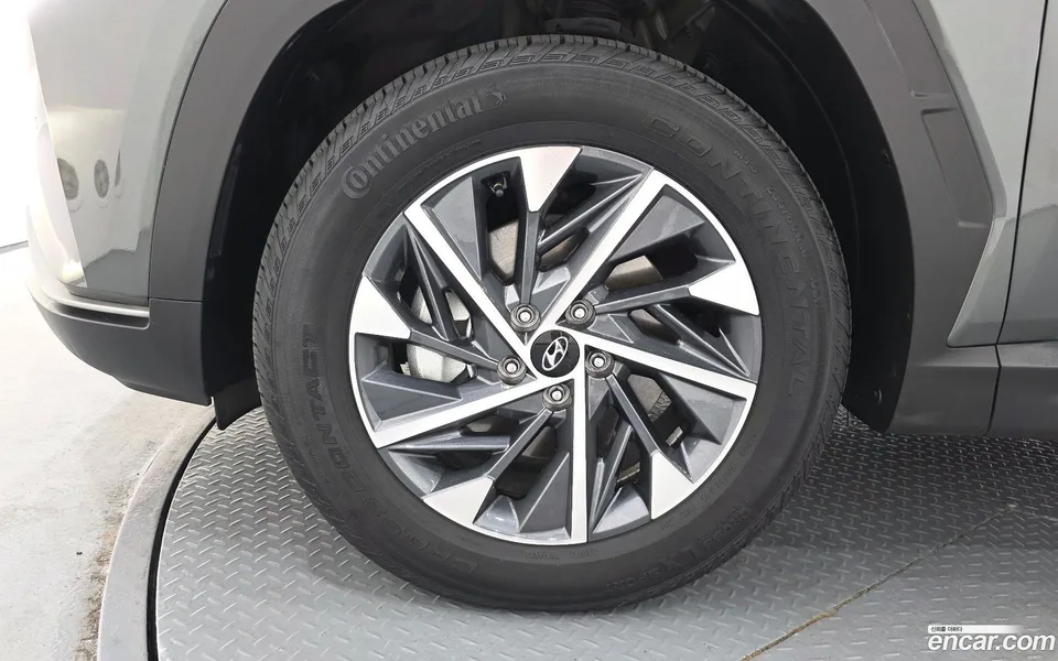 Hyundai Tucson Hybrid 2WD 2023 — thumbnail 2
