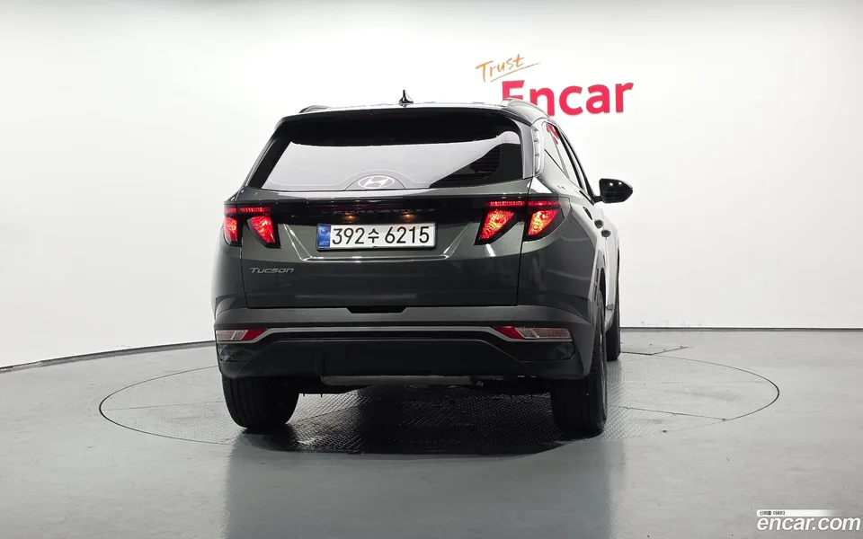 Hyundai Tucson Hybrid 2WD 2023 — thumbnail 4