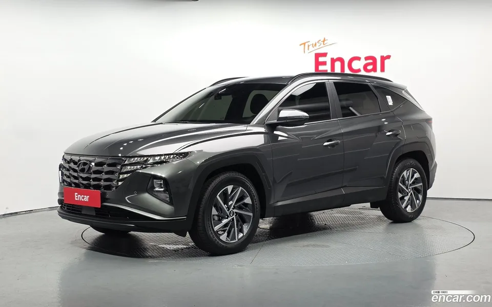 Hyundai Tucson Hybrid 2WD 2023 — photo 1, buy with delivery to Moscow