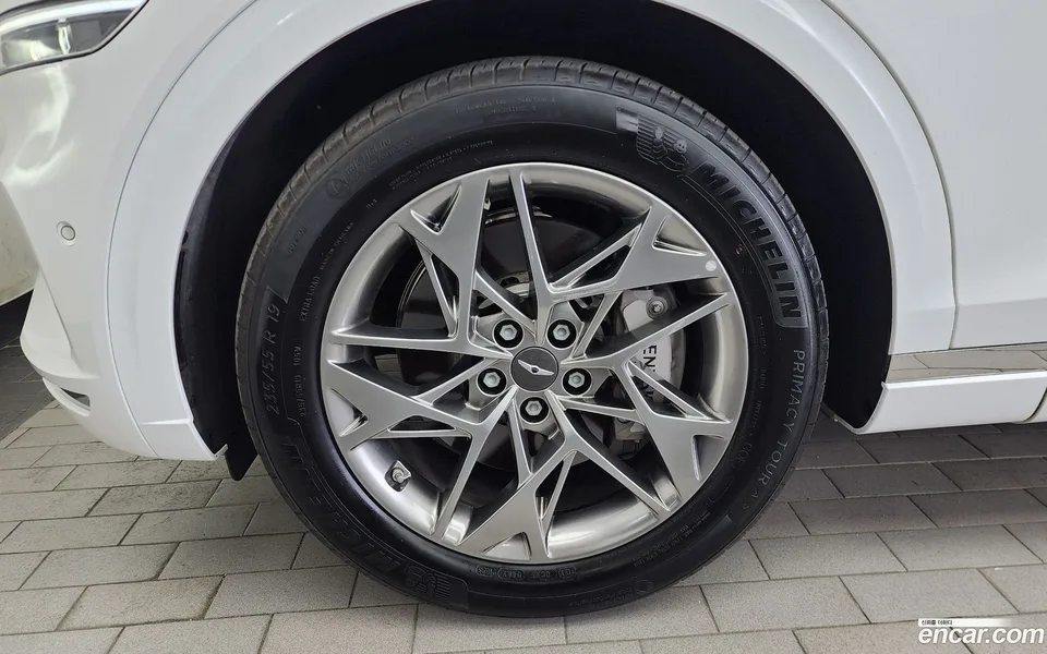 Genesis GV70 2.5T 2WD 2023 — thumbnail 2