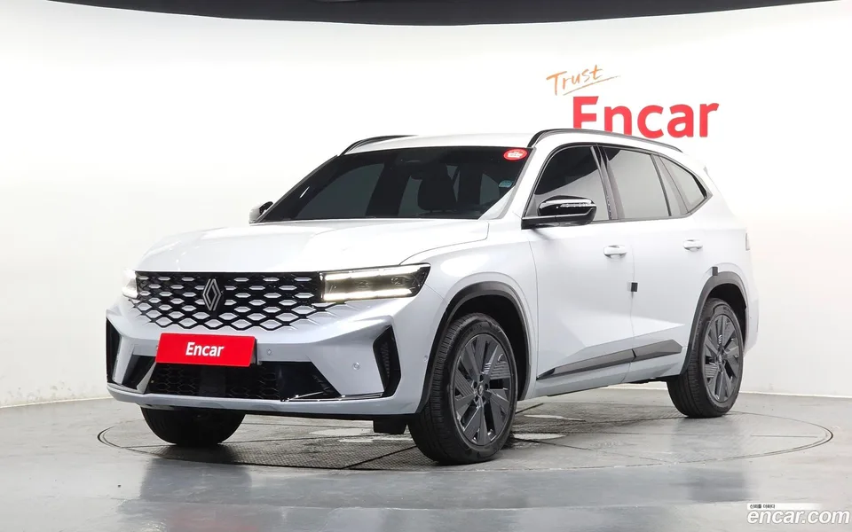 Renault Samsung Grand Koleos 1.5 E-TECH 2WD 2026 — photo 1, buy with delivery to Moscow