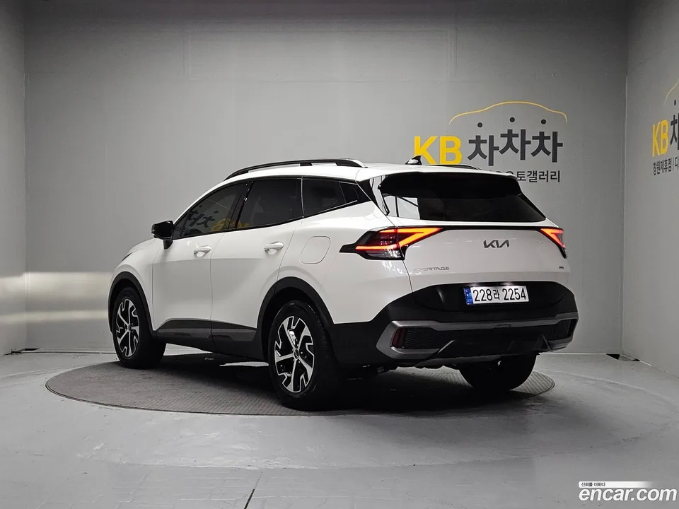 Kia Sportage Hybrid 2WD 2024 — thumbnail 3