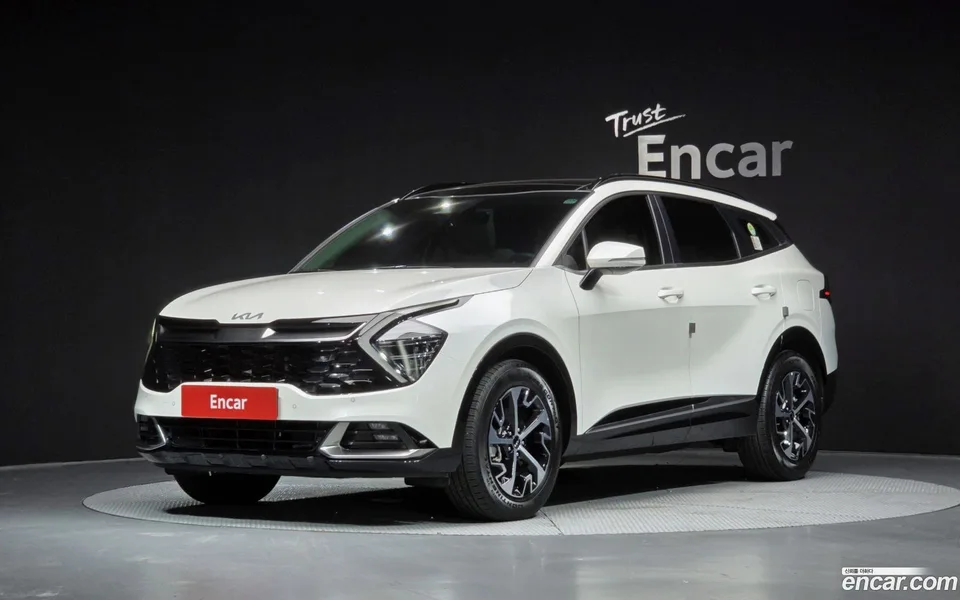 Kia Sportage Hybrid 4WD 2022 — photo 1, buy with delivery to Moscow