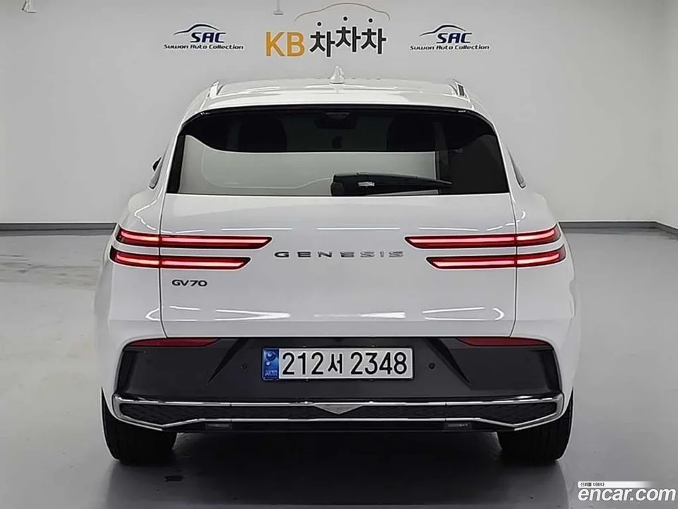 Genesis GV70 2.5T 2WD 2024 — thumbnail 3